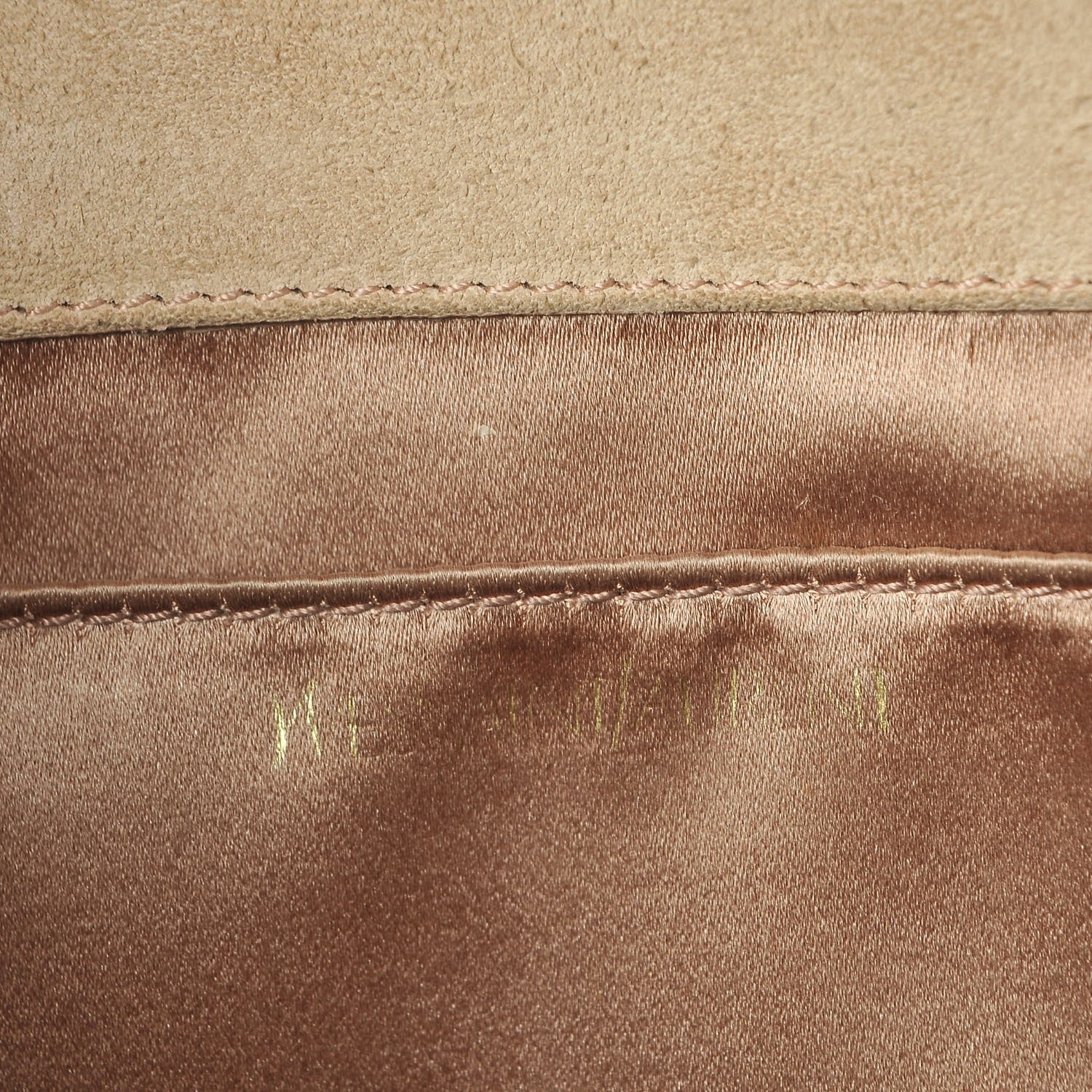 Saint Laurent Patent Calfskin Monogram Large Belle De Jour Clutch Chair 8 of 9