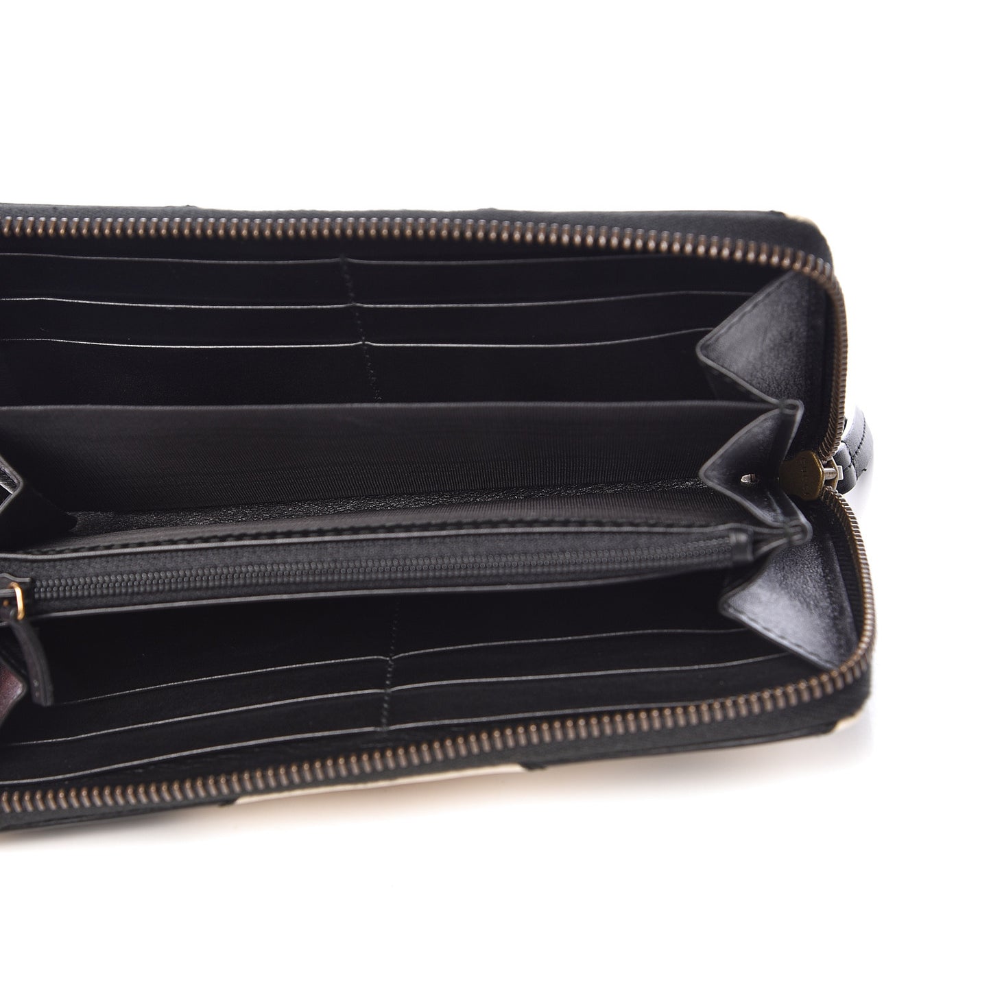Calfskin Matelasse GG Marmont Zip Around Organizer Wallet Black White