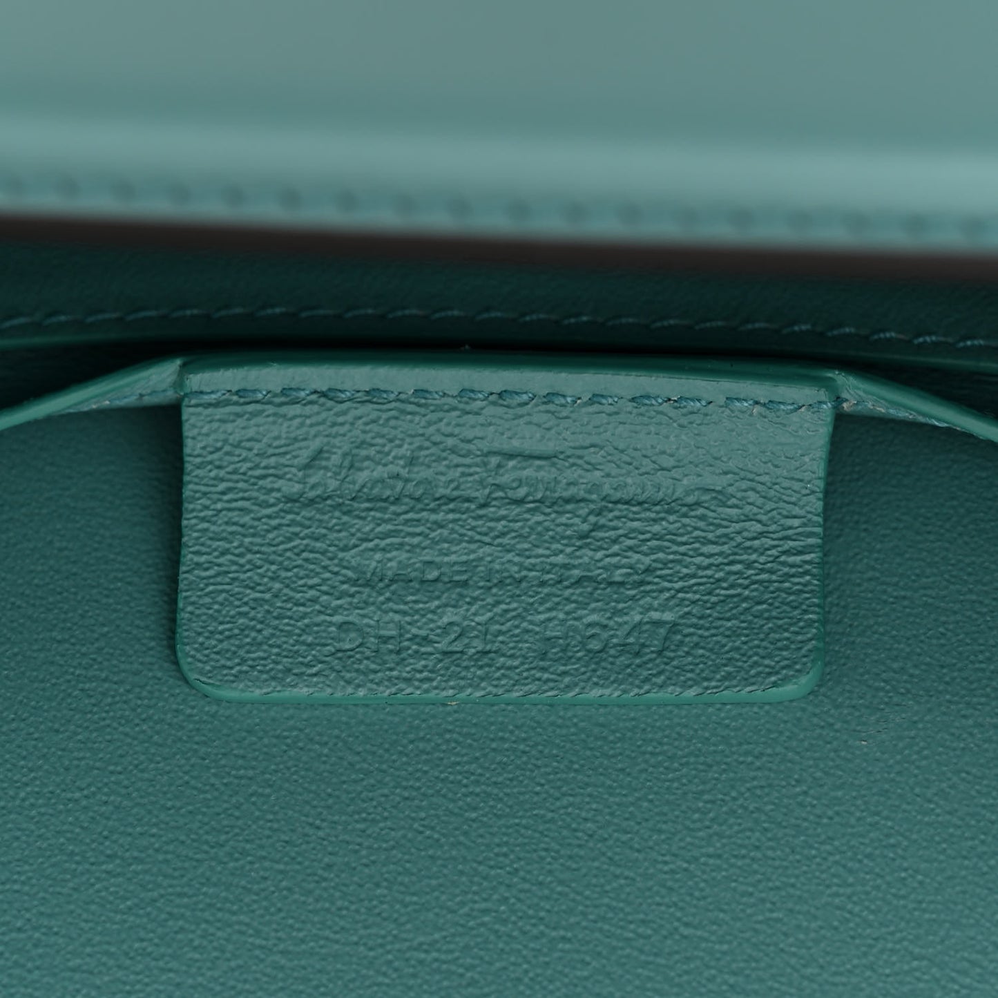 Smooth Calfskin Mini Boxyz Tyrone Turquoise