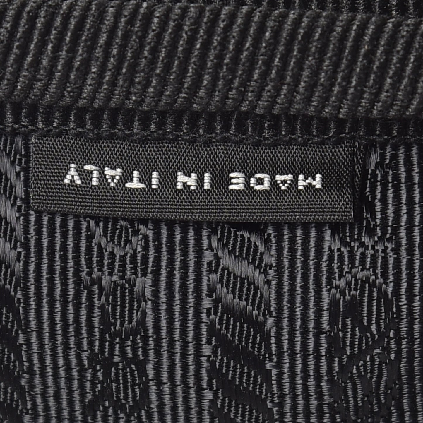 Tessuto Nylon Saffiano Trolley Luggage Black