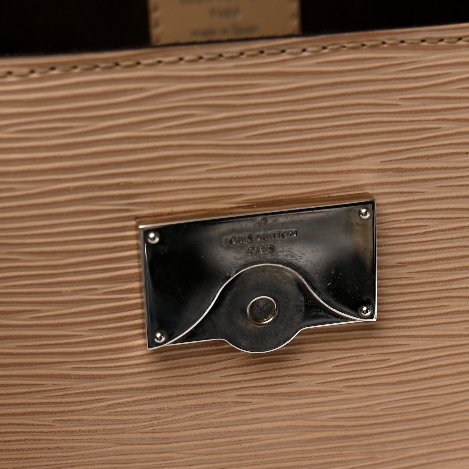Louis Vuitton Epi Cluny BB Dune 13 of 13