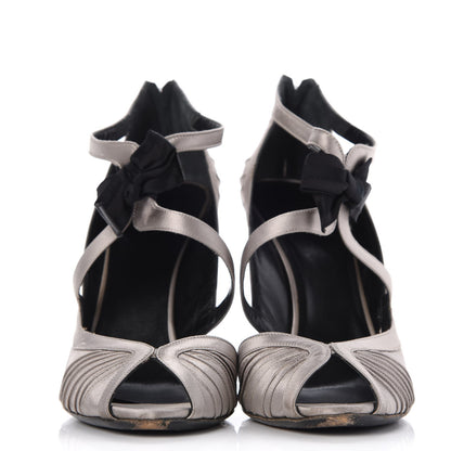 Gucci Satin Tessuto Nylon Bow Pumps 11 Argento 2 of 14