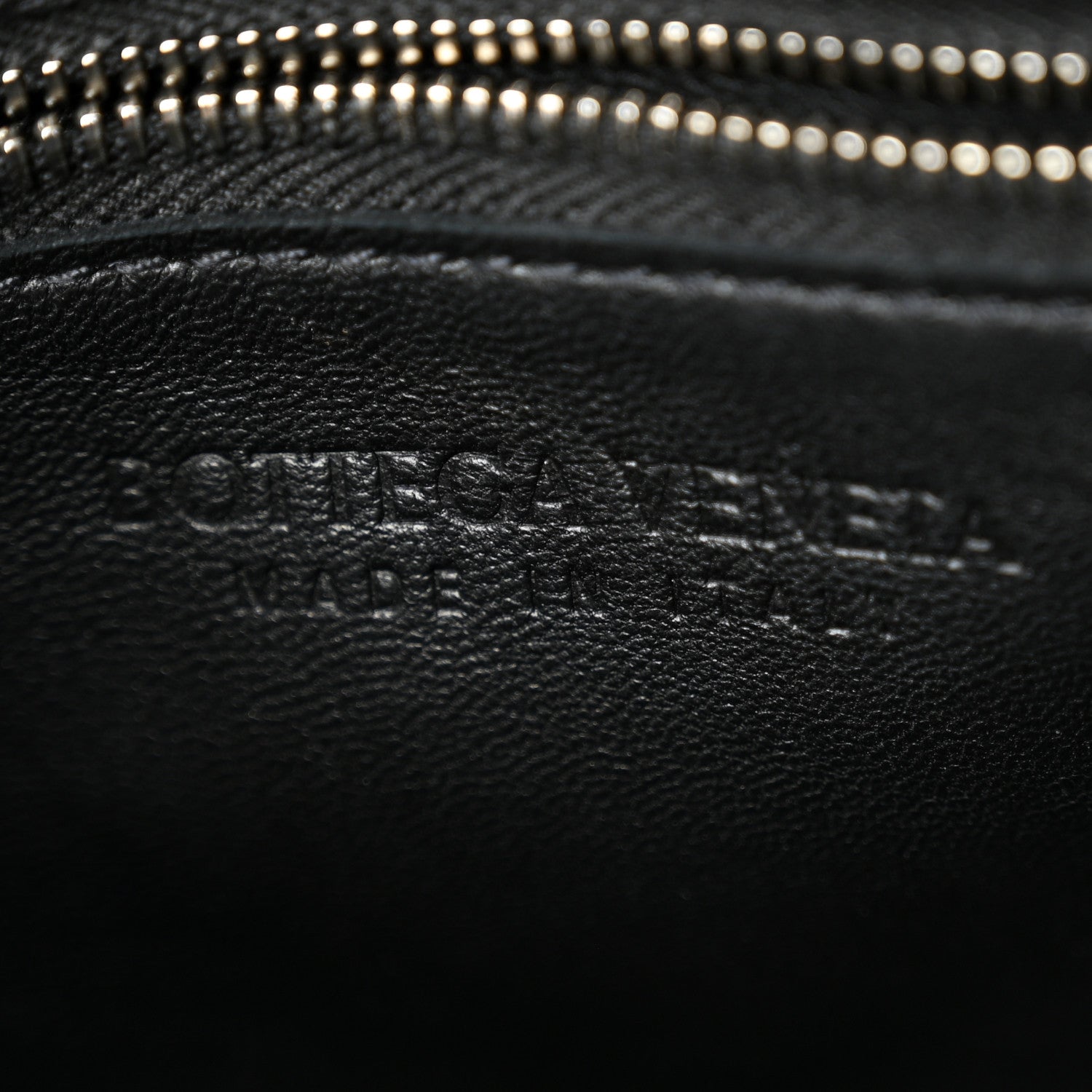 Bottega Veneta Lambskin Maxi Intrecciato Cassette Crossbody Bag Black 6 of 9