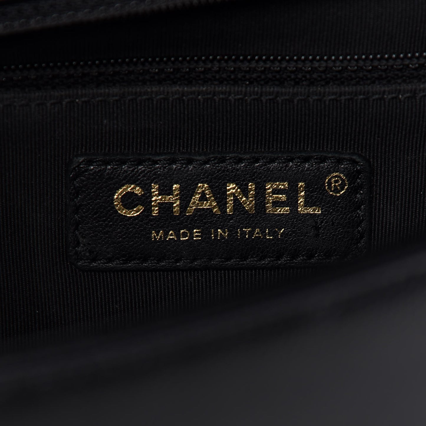 Caviar Quilted New Medium Boy Flap Black