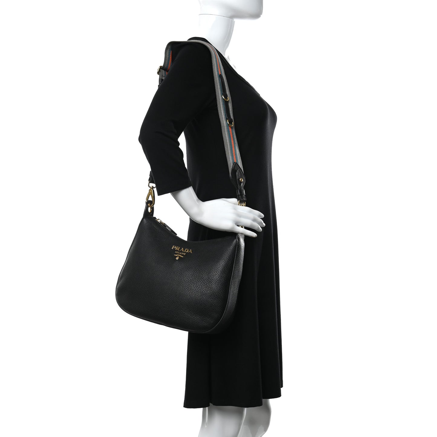 Vitello Phenix Zippered Messenger Hobo Black
