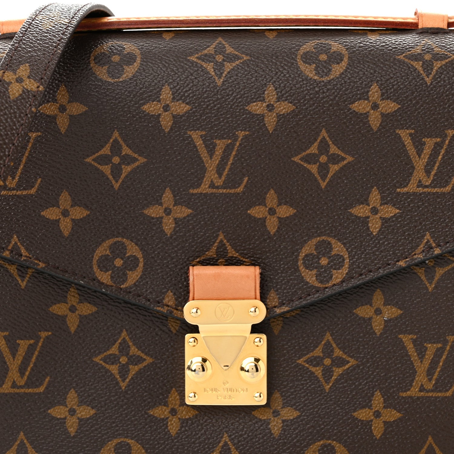 Louis Vuitton Monogram Pochette Metis 9 of 13