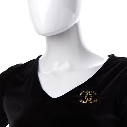 Chanel Metal Paris Button CC Large Brooch Gold 2 of 5
