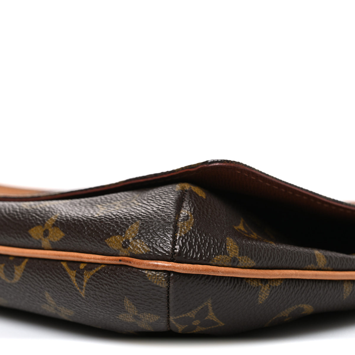 Monogram Musette Tango
