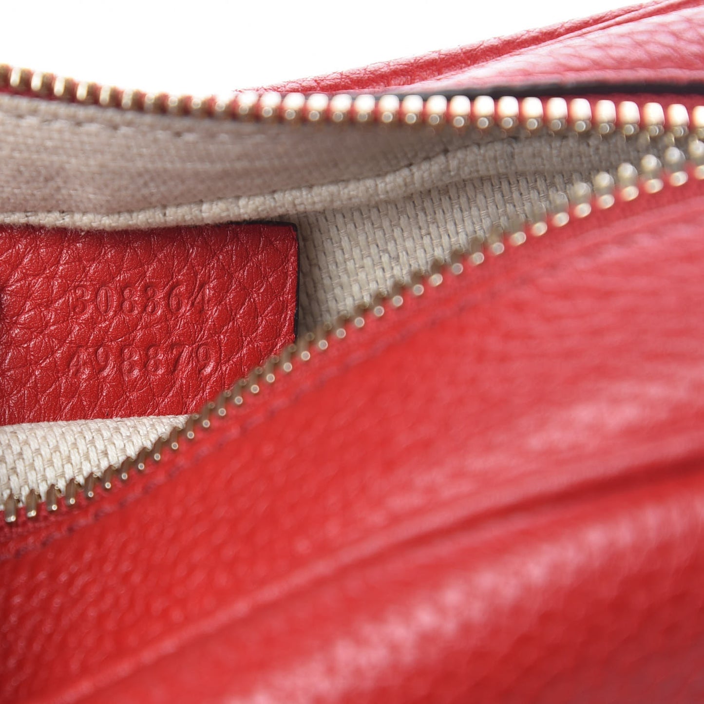 Pebbled Calfskin Small Soho Disco Bag Vibrant Red