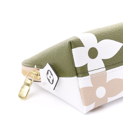 Louis Vuitton Monogram Giant Cosmetic Pouch Kaki 5 of 9