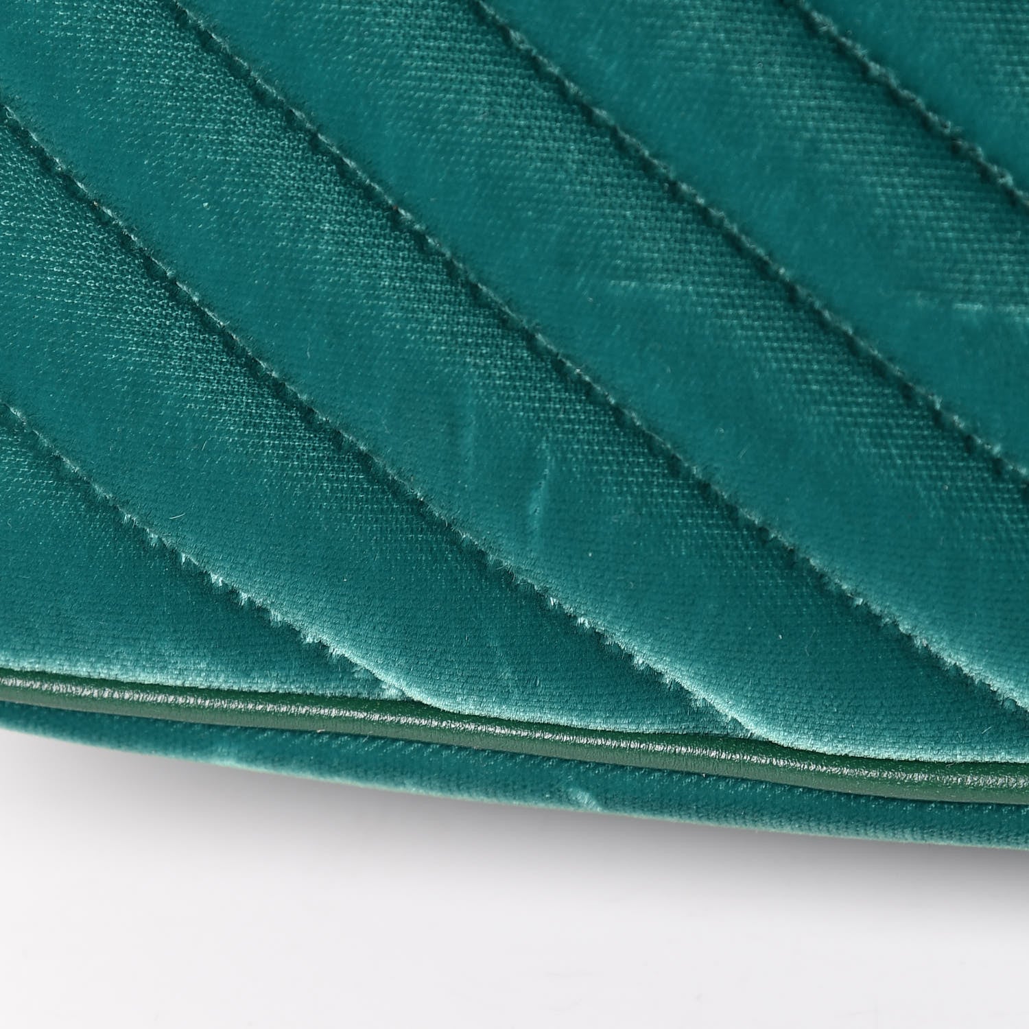 Saint Laurent Velvet Matelasse Monogram Lou Camera Bag Deep Malachite 18 of 20
