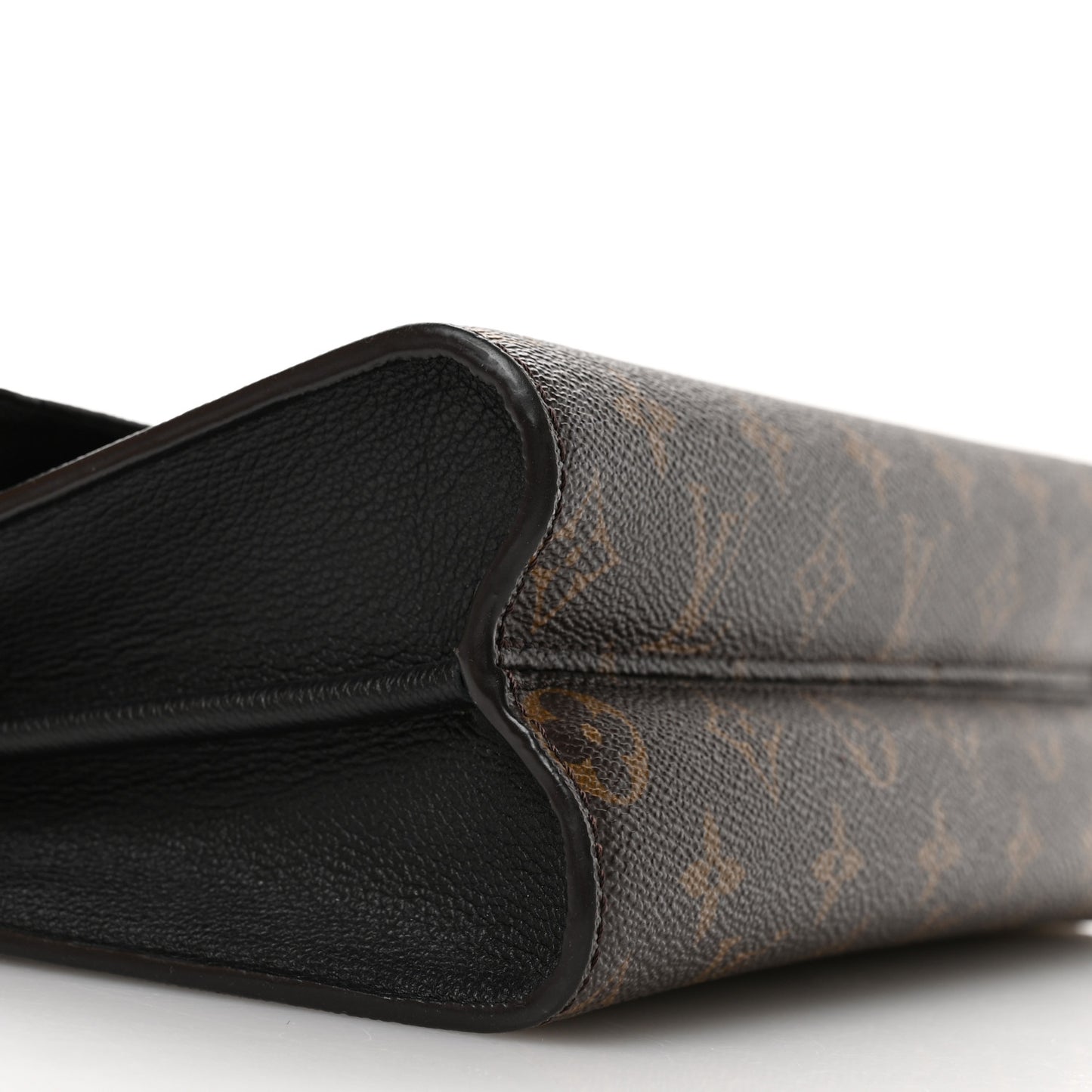 Monogram Victoire Black