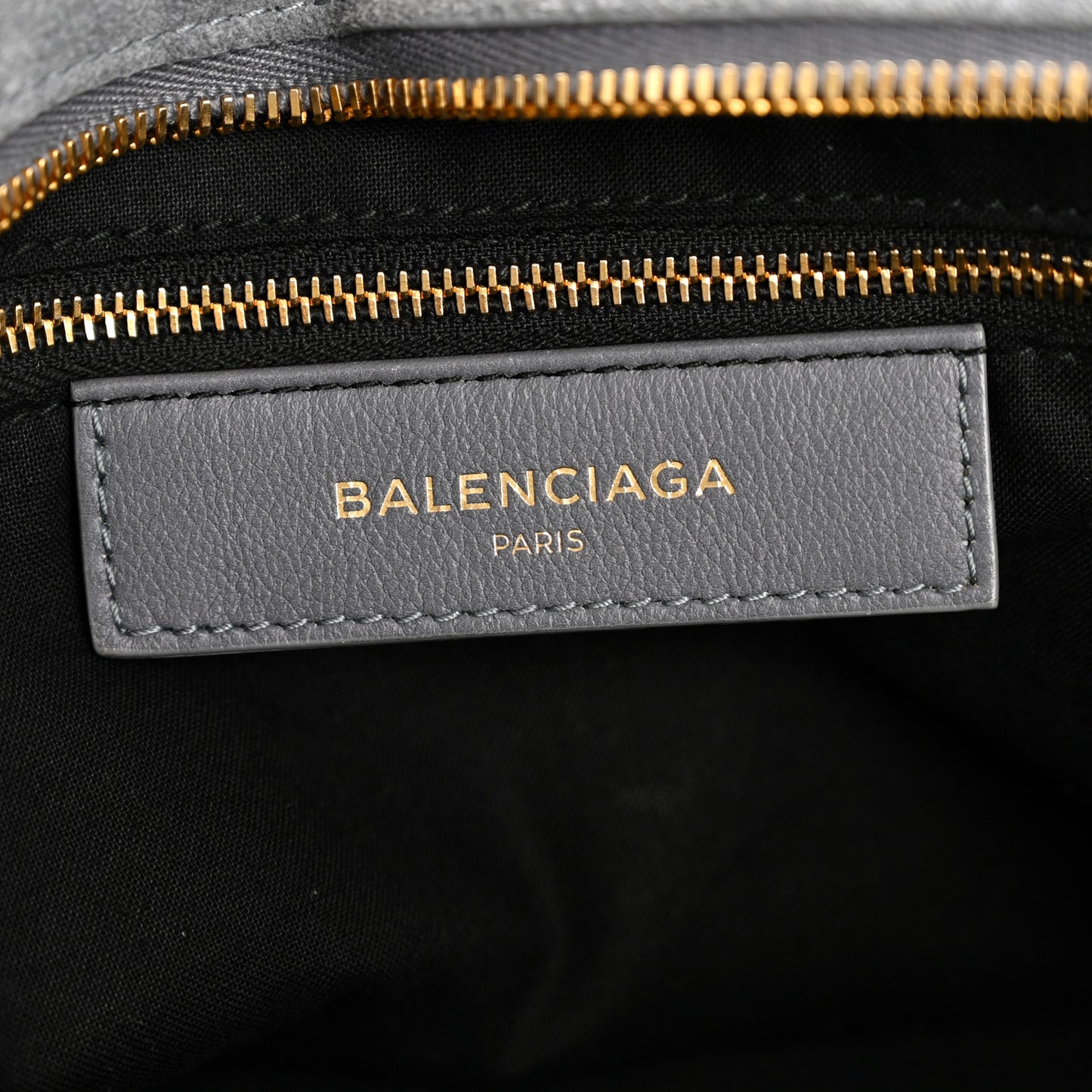 Suede Gold Metallic Edge Hardware City Gris Plomb