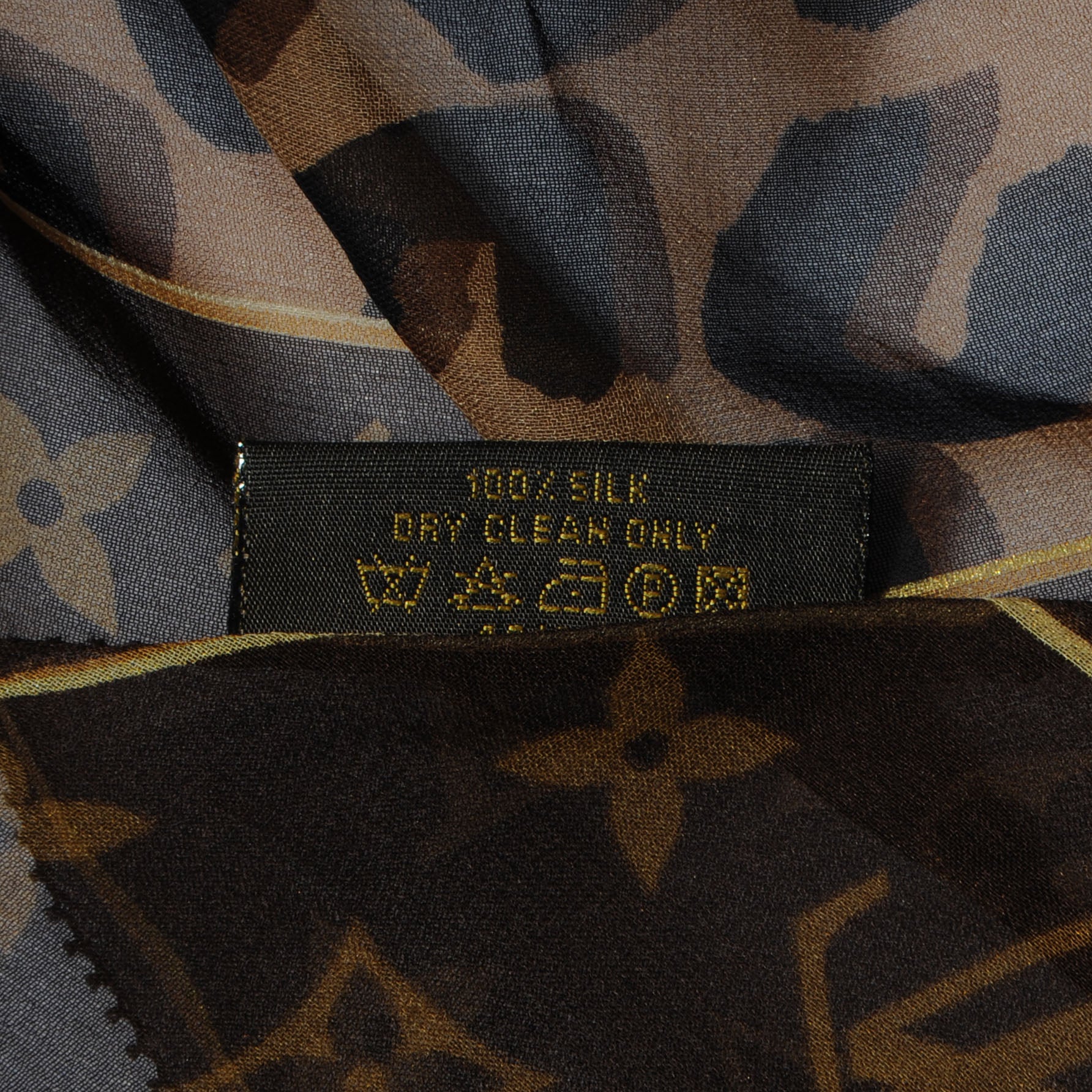 Louis Vuitton Silk Crepe Leopard Monogram Scarf 5 of 5