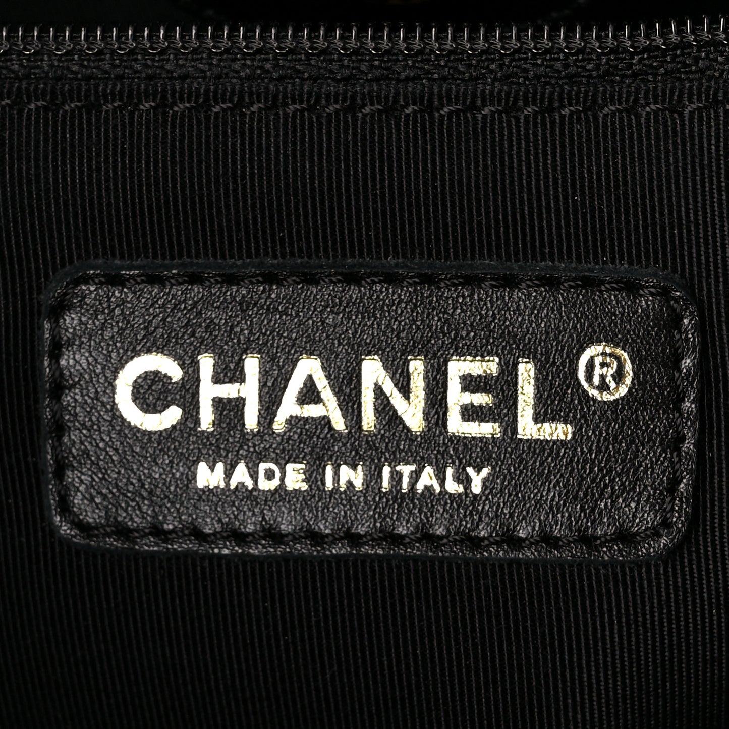 Caviar Quilted Petit Shopping Tote PST Black