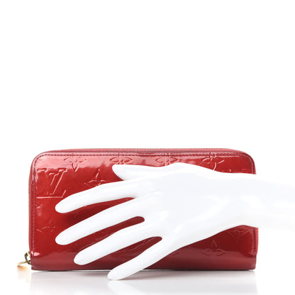 Louis Vuitton Vernis Zippy Wallet Pomme D'Amour 2 of 13