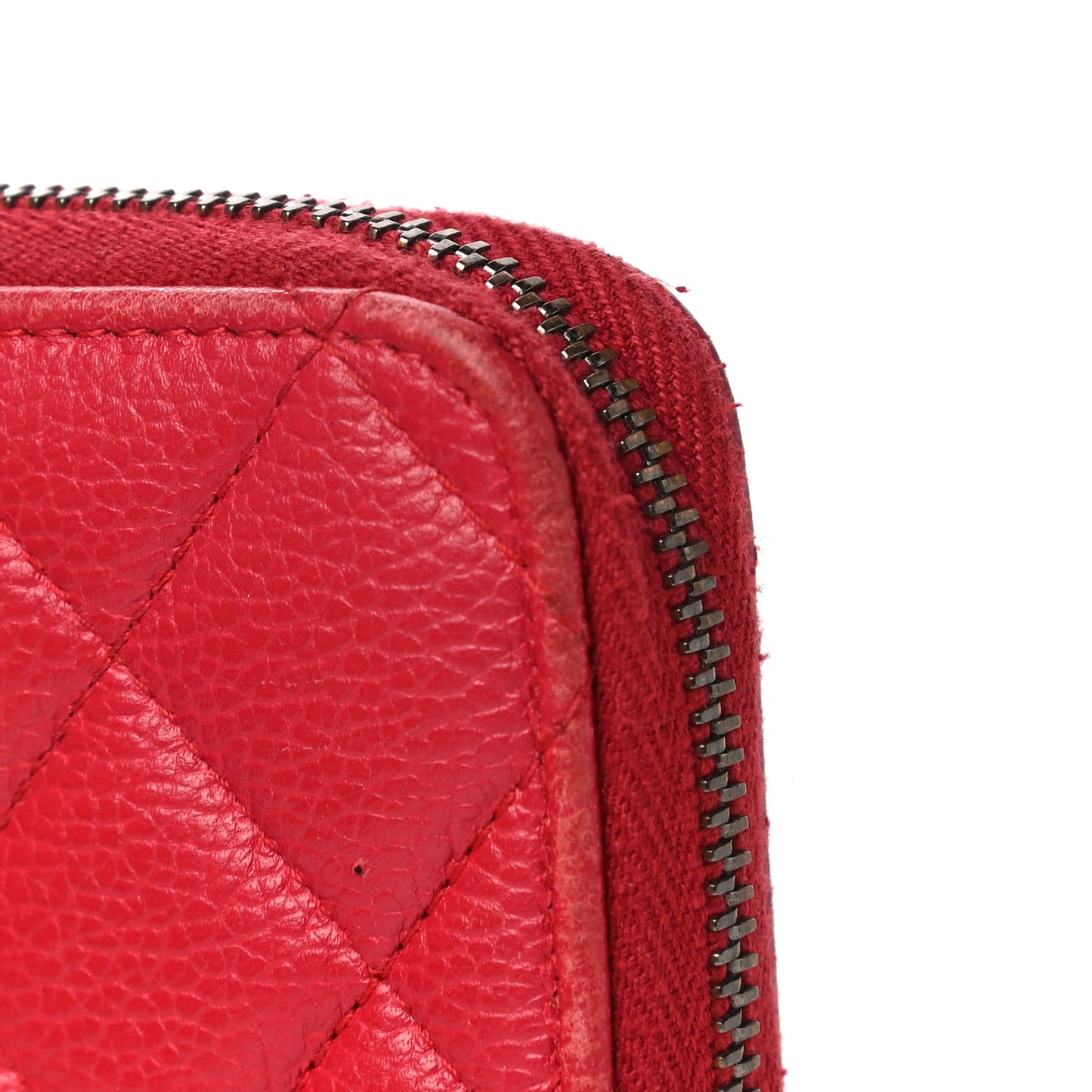Caviar Quilted Small Zip Around Wallet Red