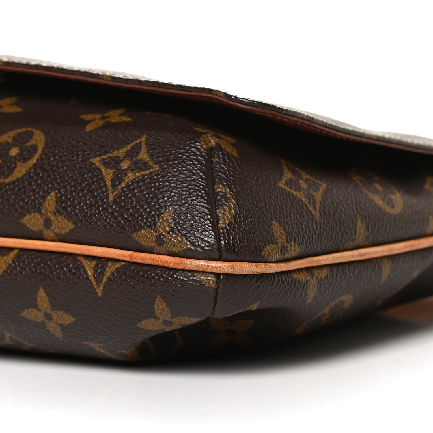 Louis Vuitton Monogram Musette Tango 9 of 9