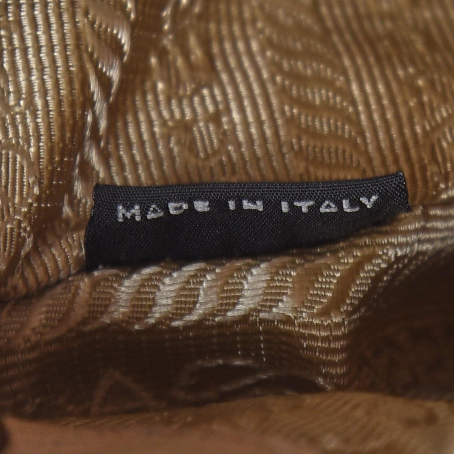 Saffiano Lux Galleria Front Pocket Tote Sabbia
