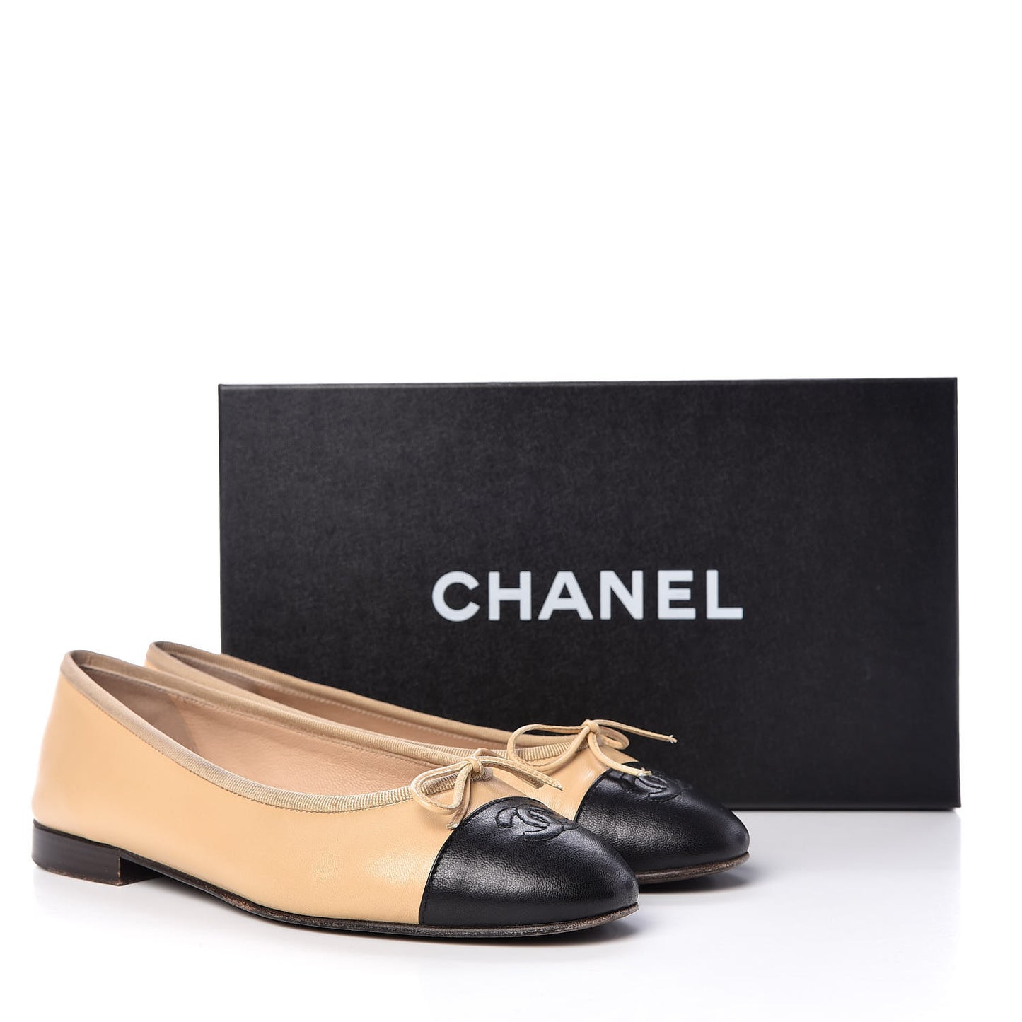 Lambskin Cap Toe Ballerina Flats 37 Beige Black