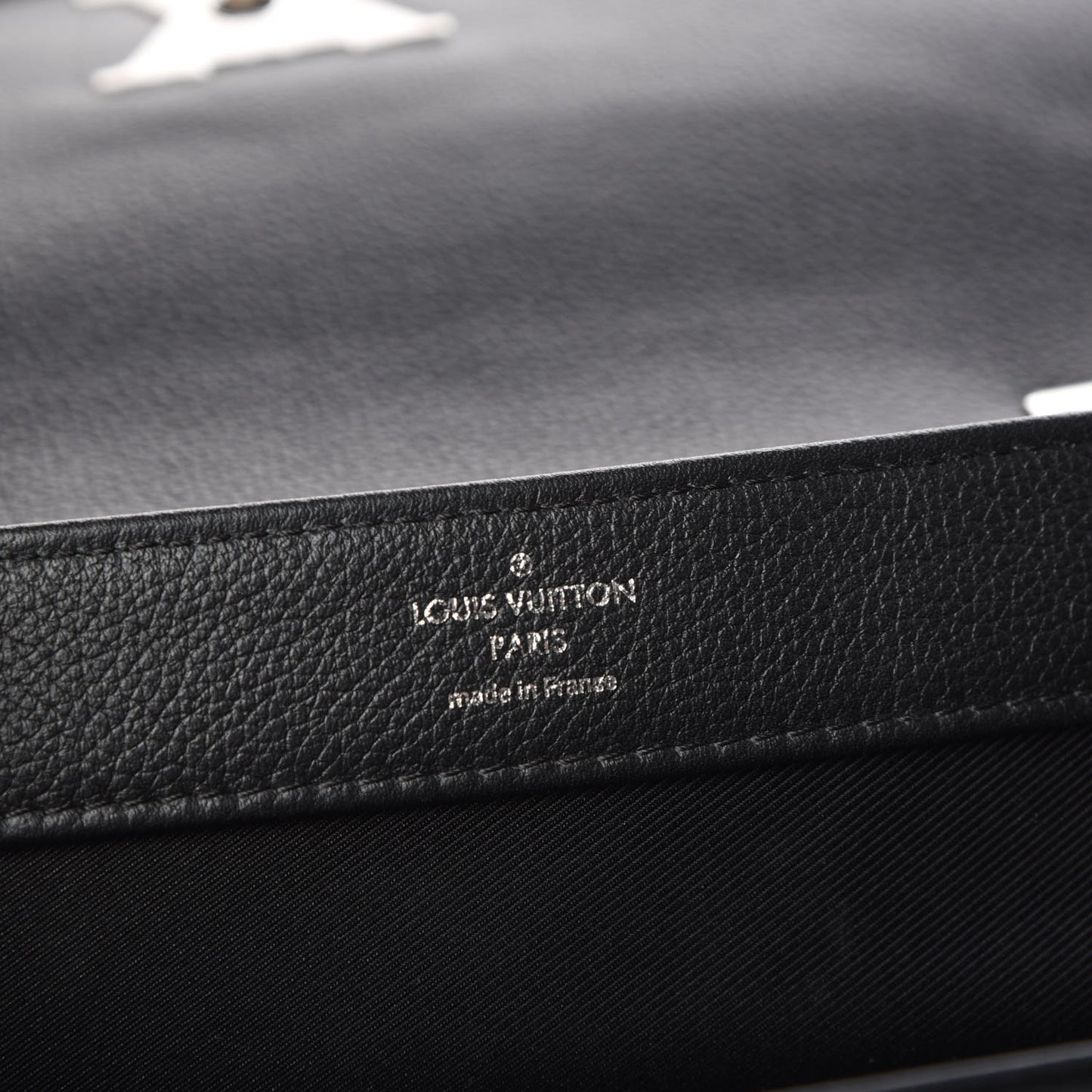 Calfskin Lockme II Chain Bag BB Black