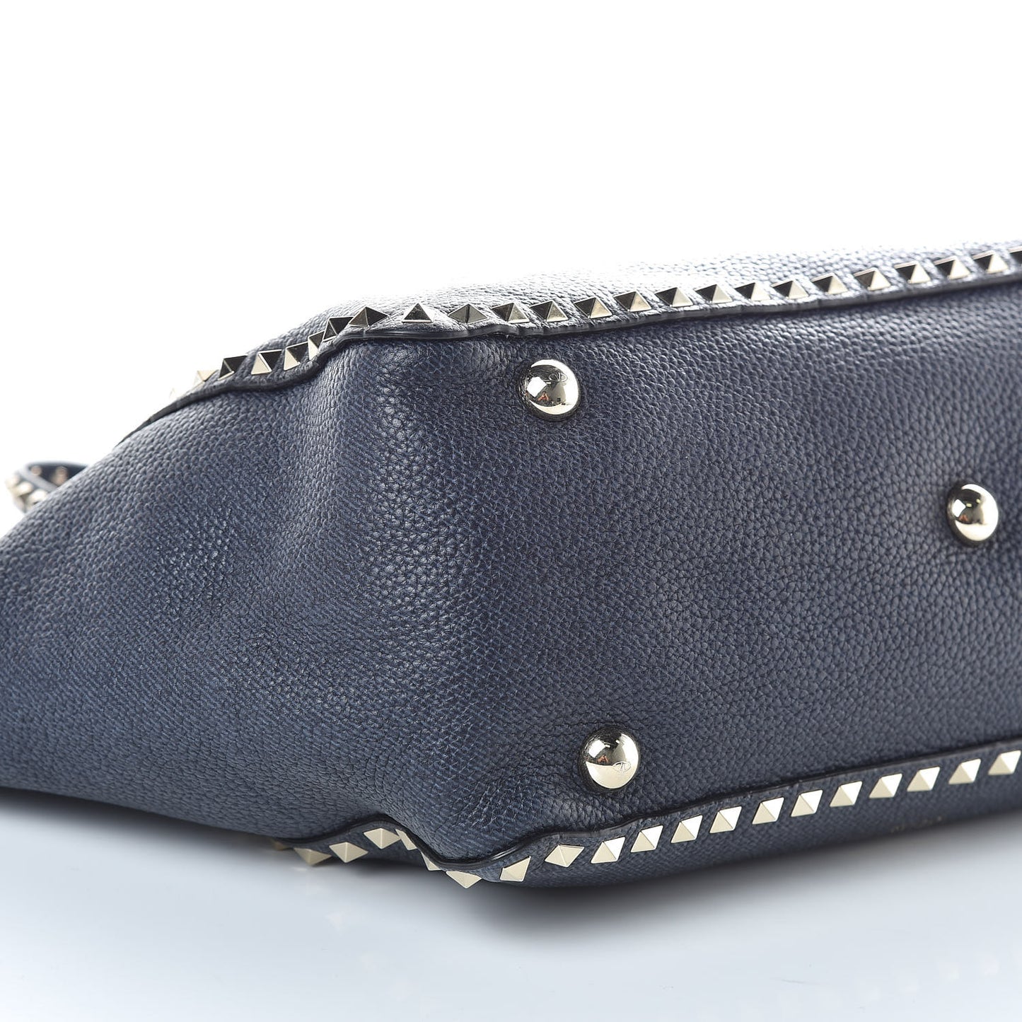 Pebbled Calfskin Medium Rockstud Tote Deep Denim