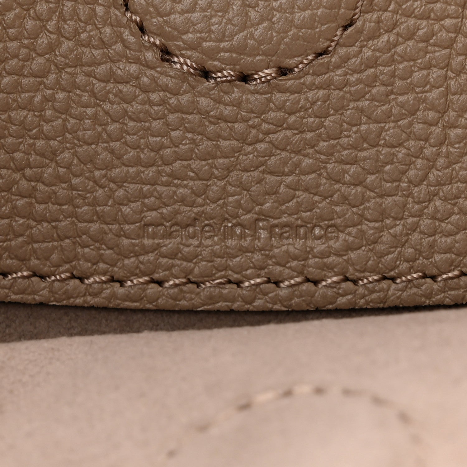 Louis Vuitton Empreinte Monogram Giant Trianon PM Tourterelle Creme 7 of 10