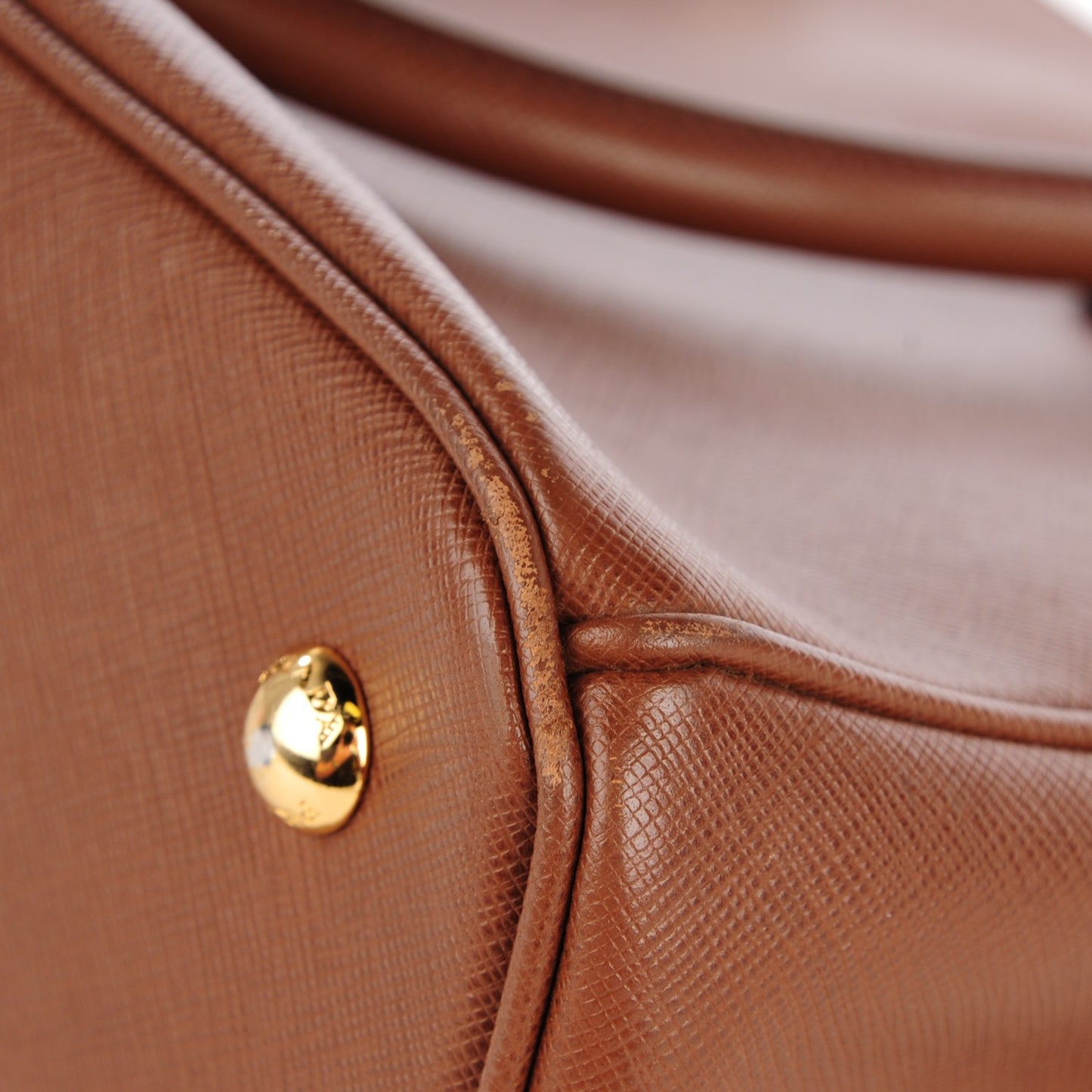 Saffiano Lux Medium Tote Palissandro