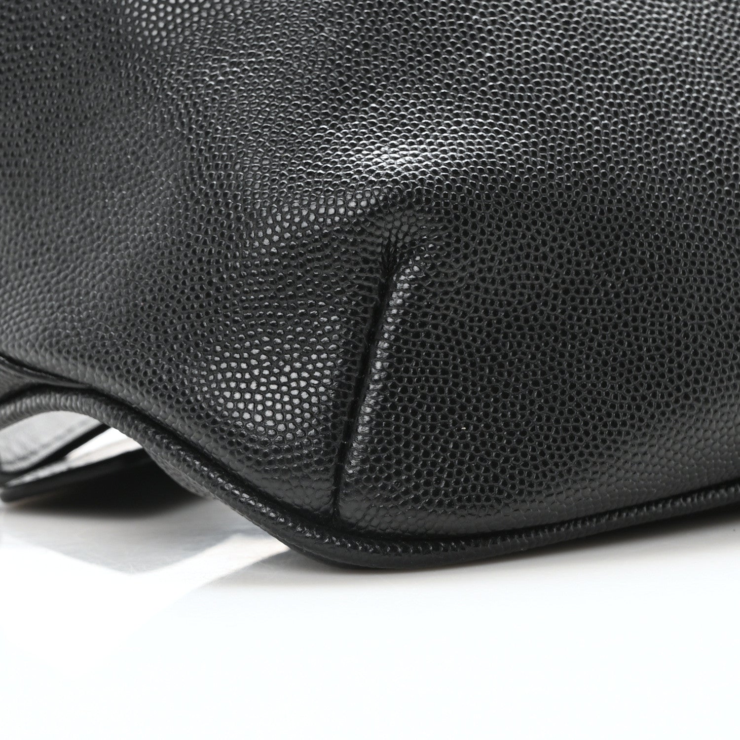 Saint Laurent Grain De Poudre Monogram Belt Bag Black 9 of 11