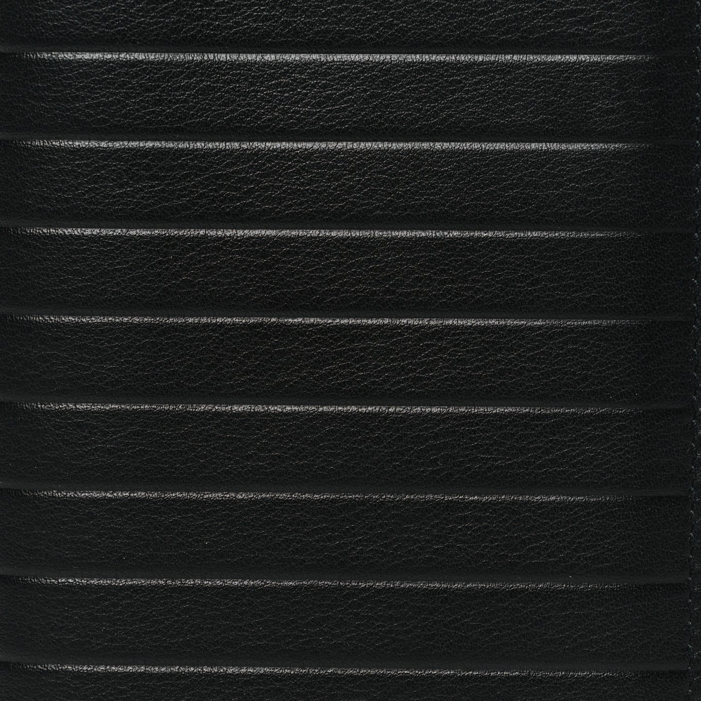HOMME Calfskin Ribbed Wallet Black