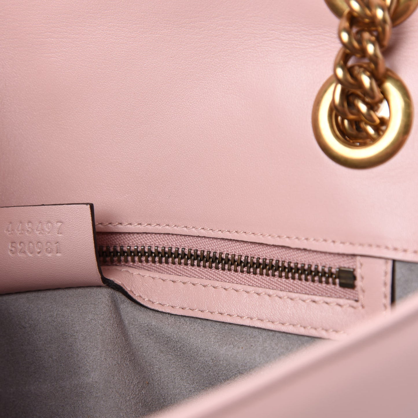 Calfskin Matelasse Small GG Marmont Shoulder Bag Perfect Pink
