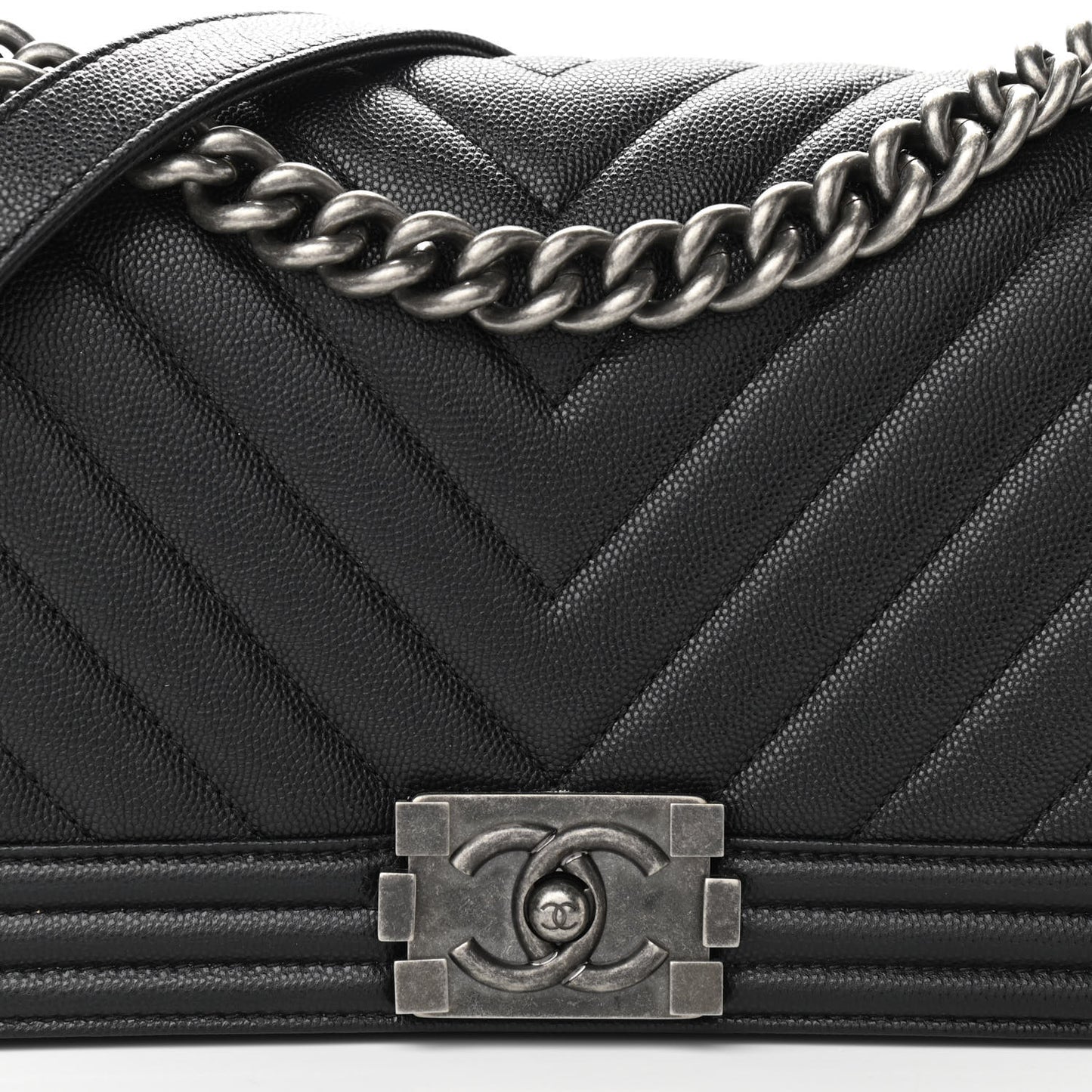 Caviar Chevron Quilted Medium Boy Flap Black
