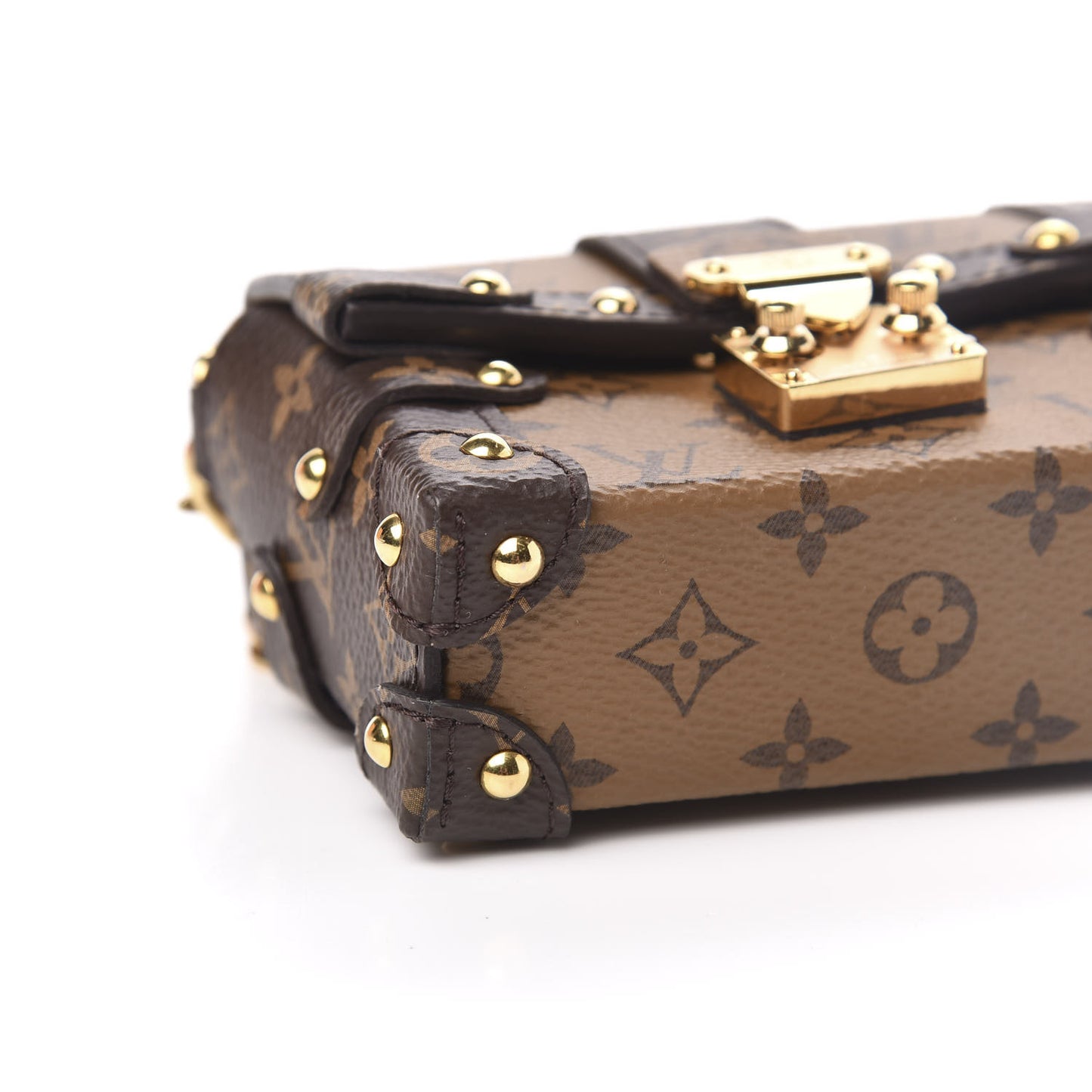 Reverse Monogram Essential Trunk NM