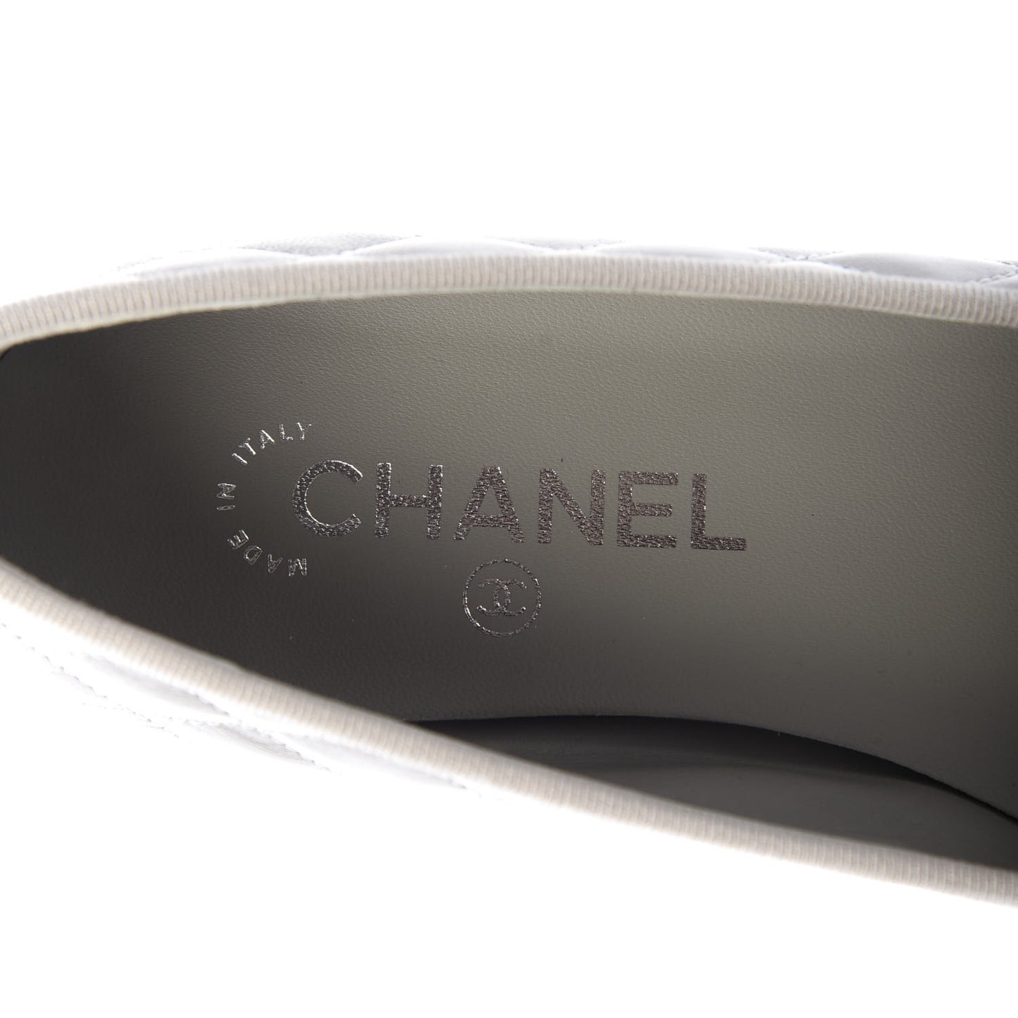 Crumpled Lambskin Quilted CC Ballerina Flats 39 Grey