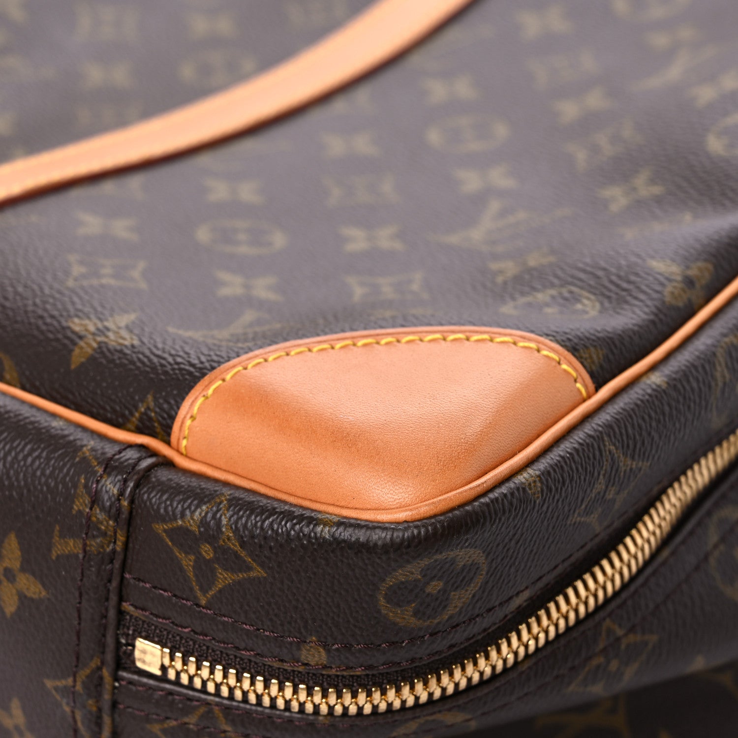 Louis Vuitton Monogram Sirius 45 8 of 22