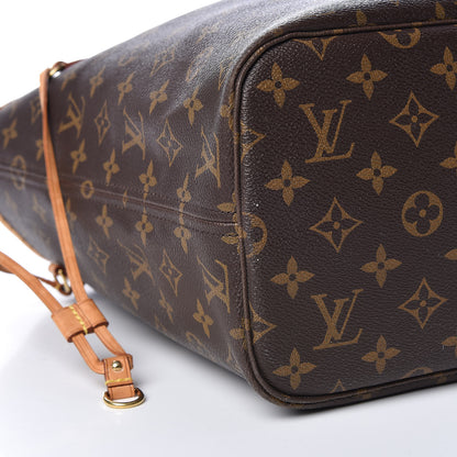 Louis Vuitton Monogram Neverfull MM 9 of 12