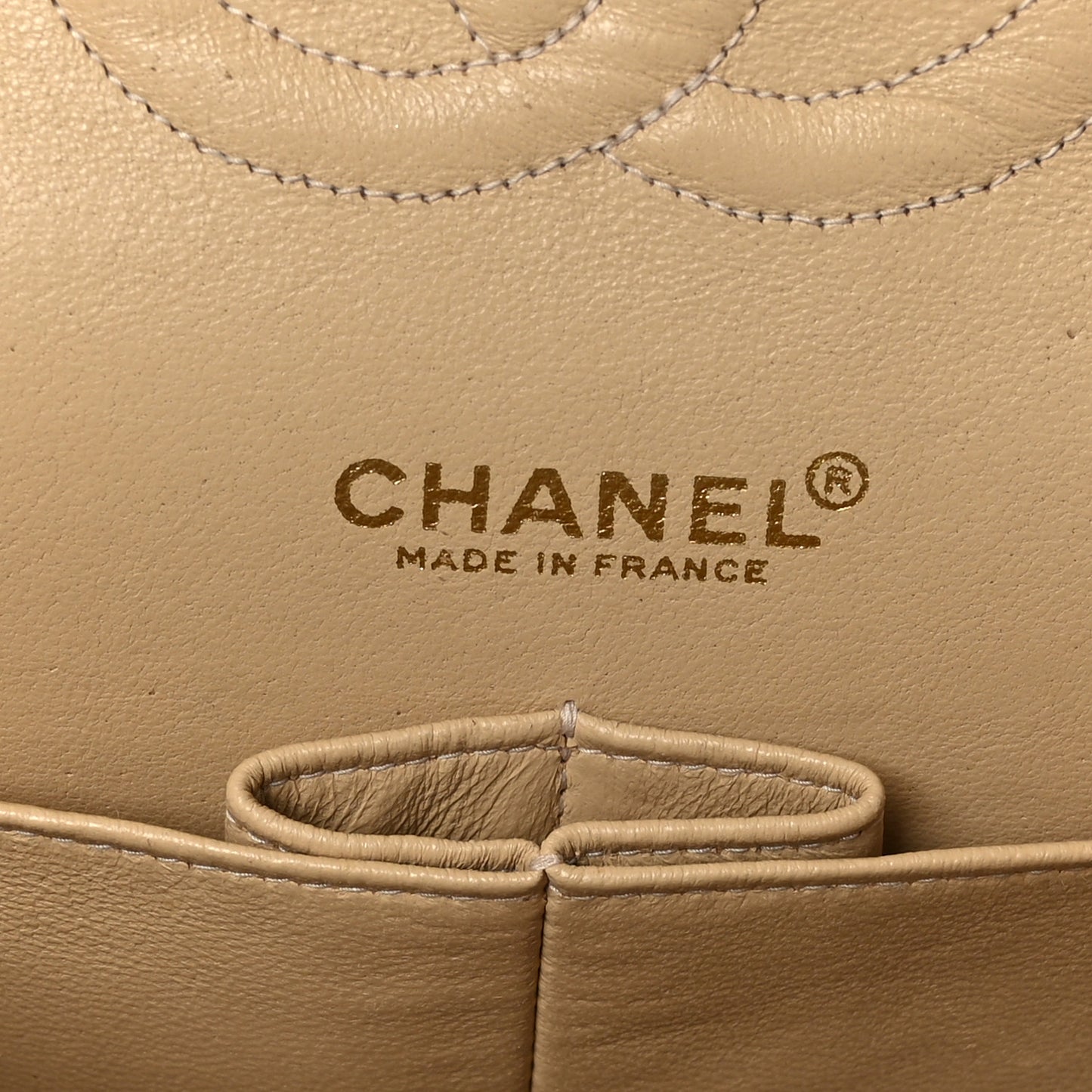 Caviar Quilted Medium Double Flap Beige Clair