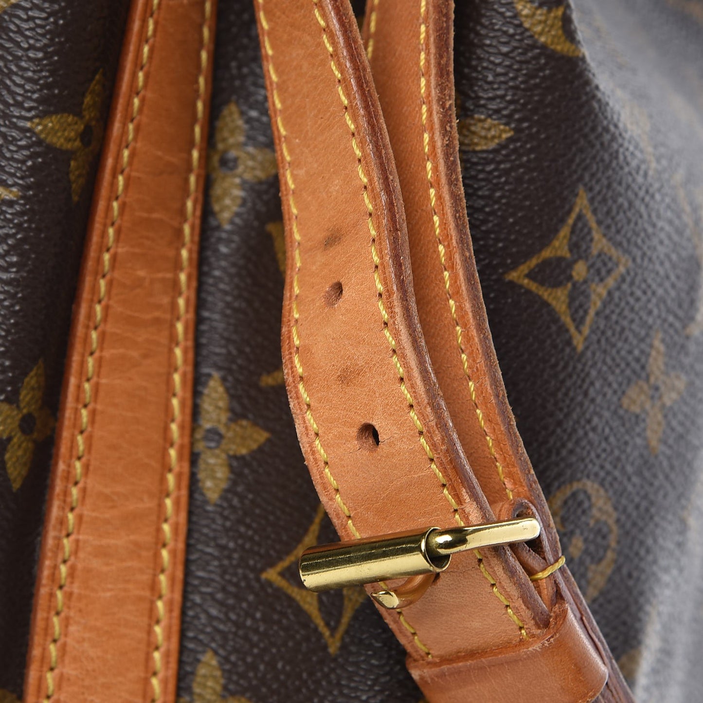 Monogram Noe