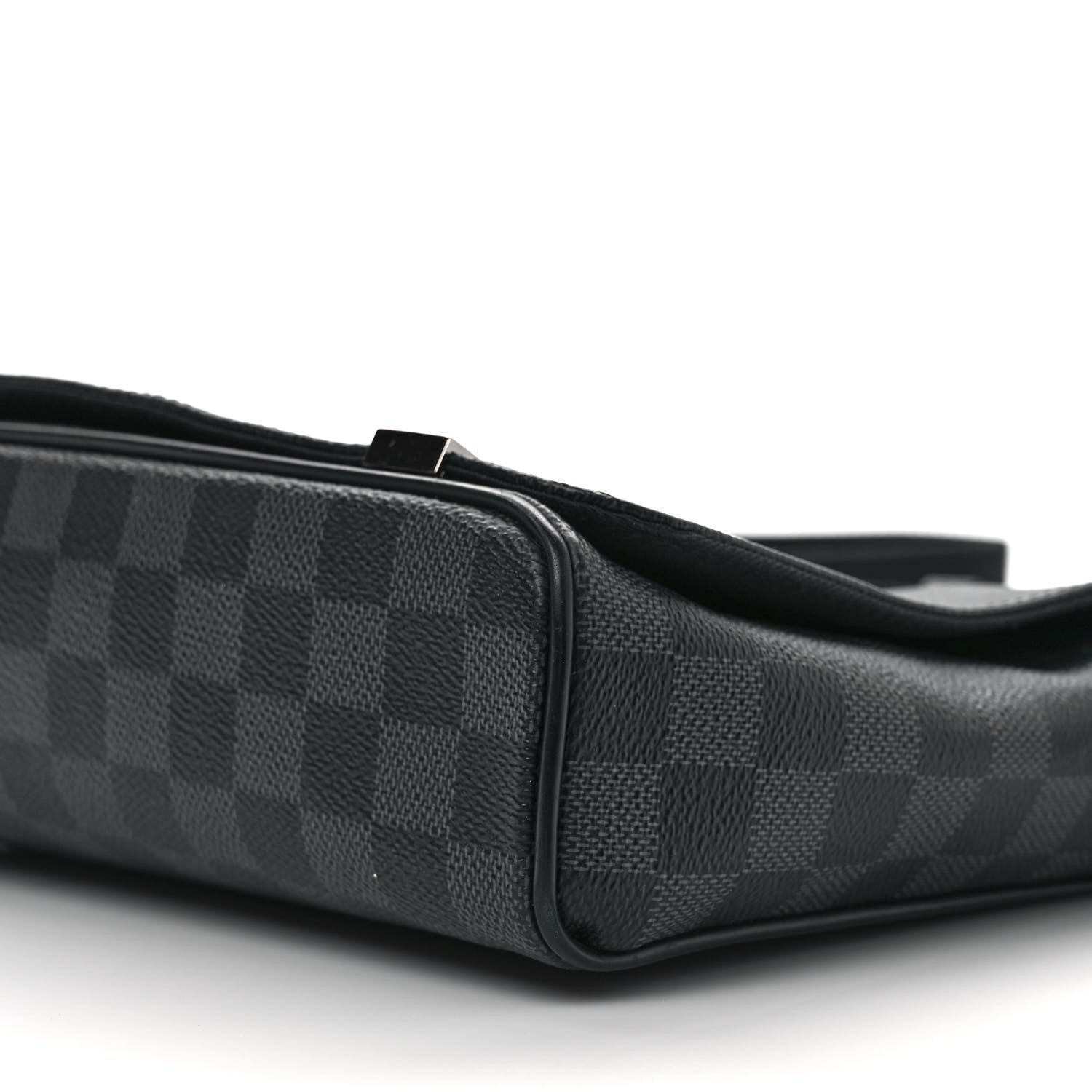 Louis Vuitton Damier Graphite District PM 8 of 10