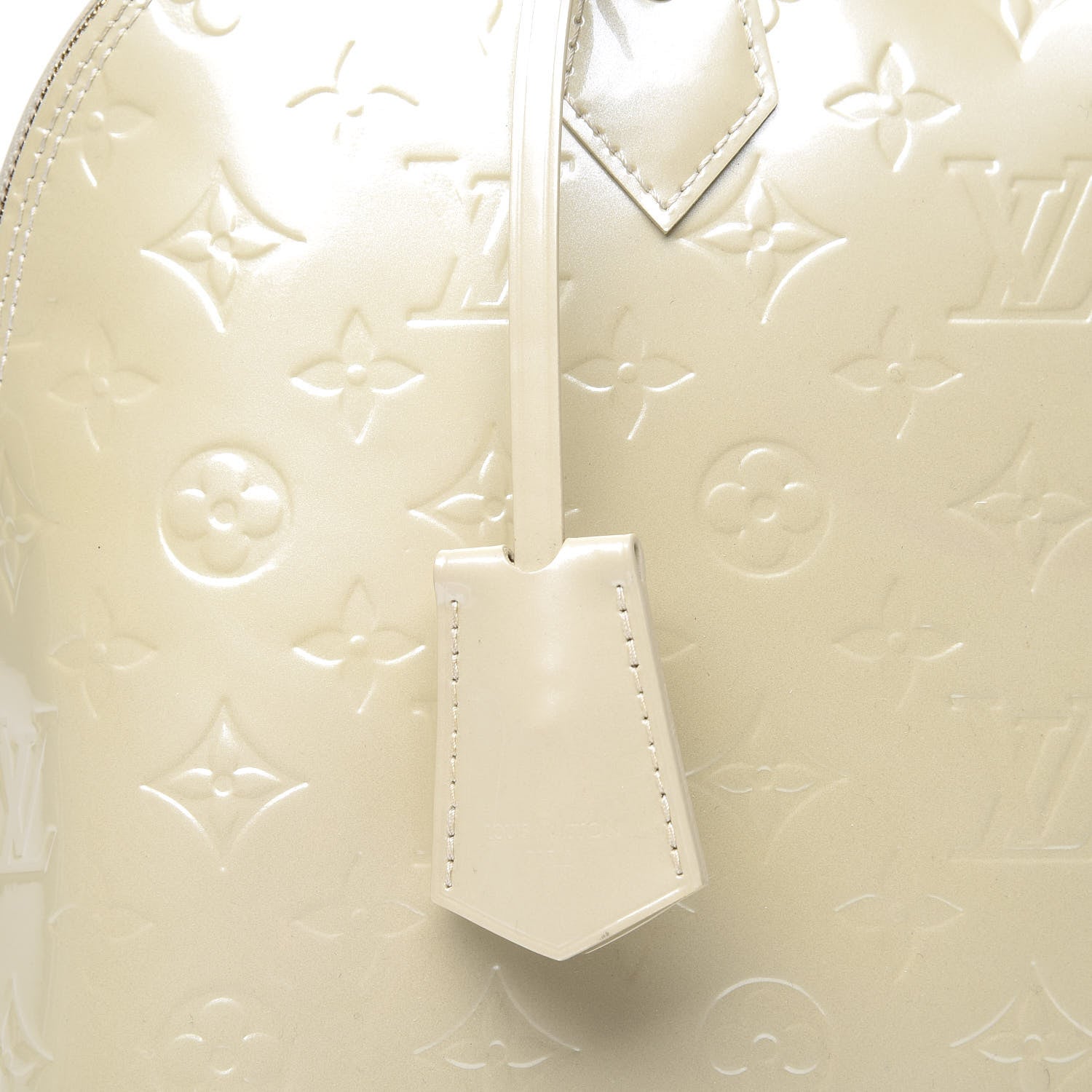 Louis Vuitton Vernis Alma PM Blanc Corail 9 of 10