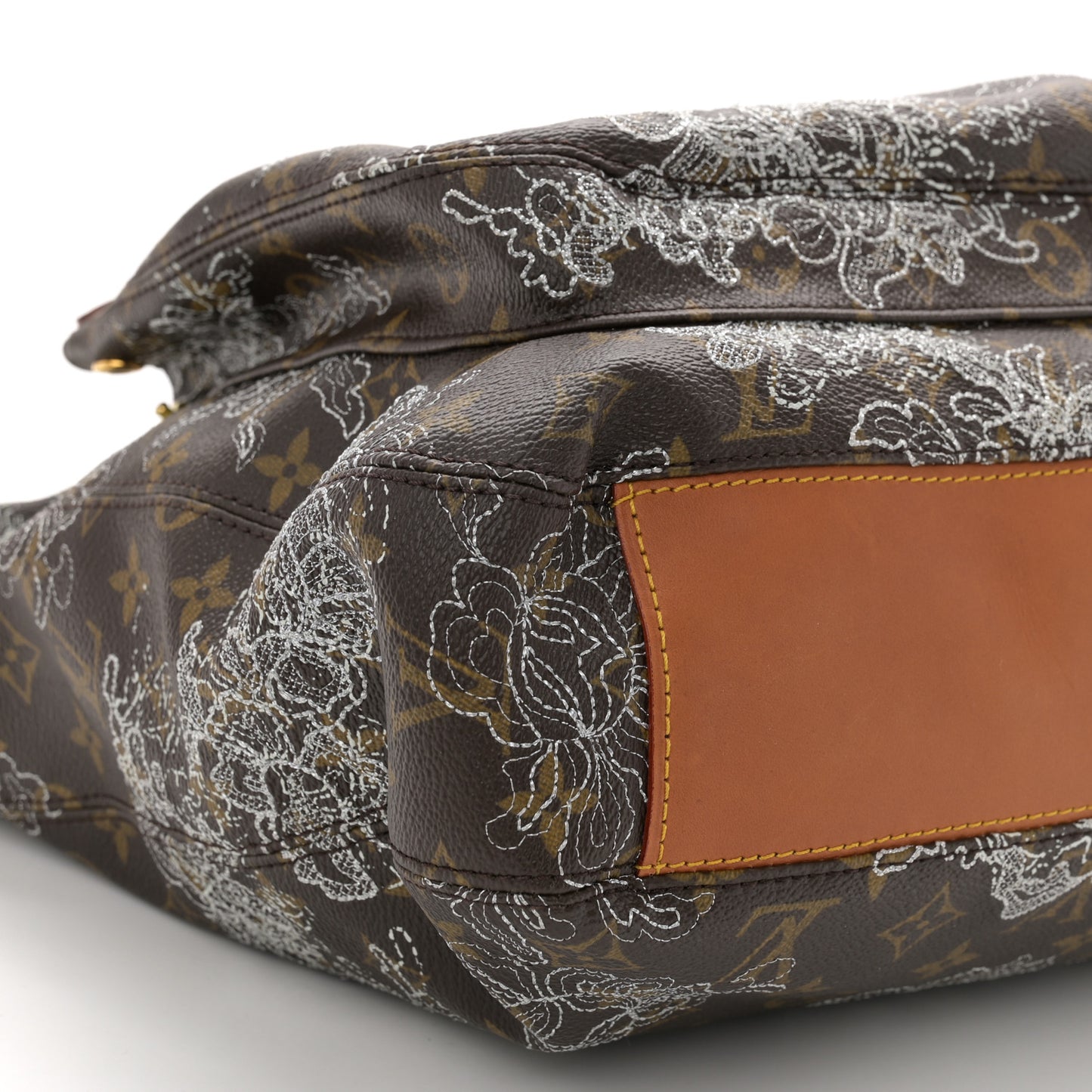 Monogram Dentelle Fersen Gold