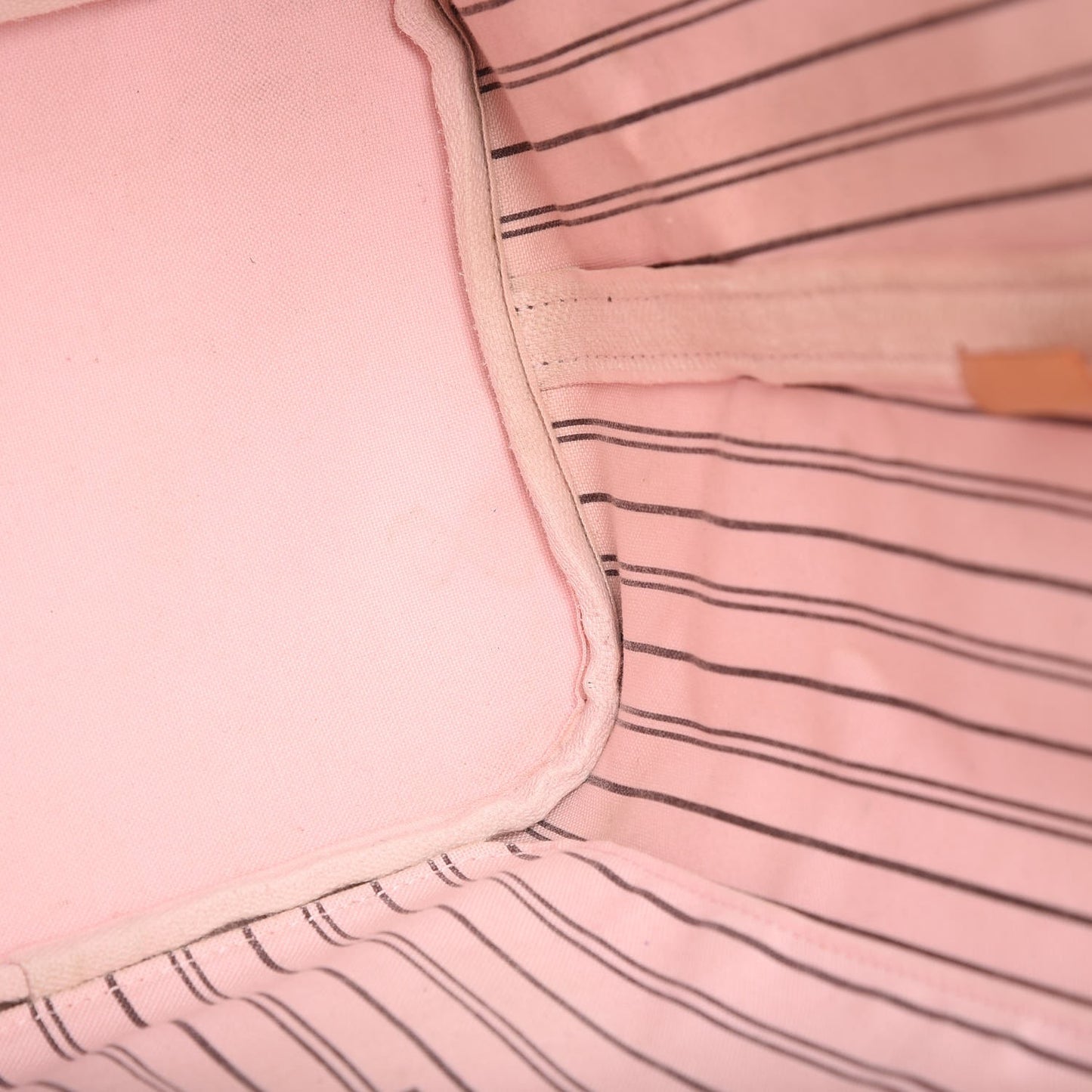 Monogram Neo Neverfull MM Rose Ballerine