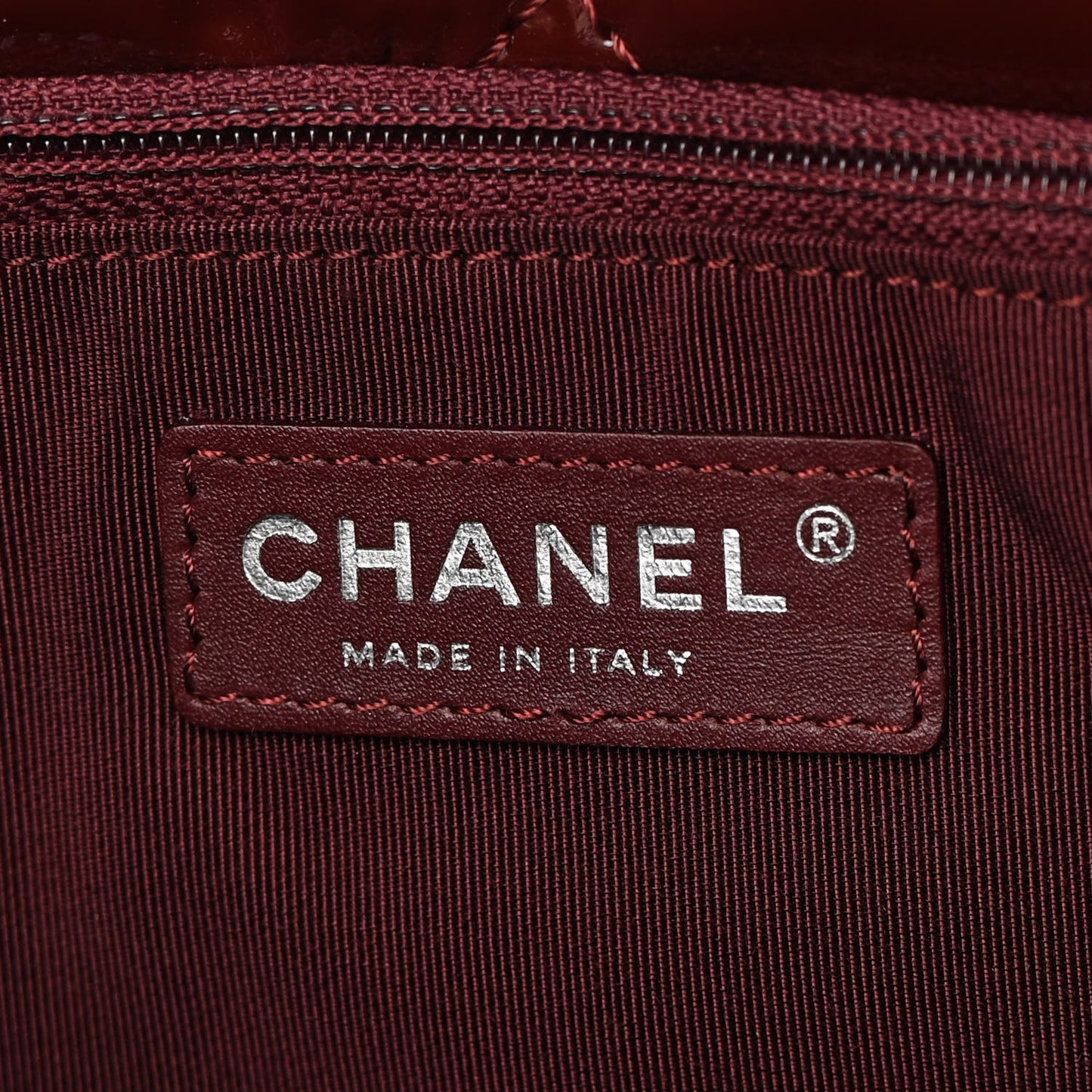 Patent Quilted Large Chic and Glitter Tote Dark Red