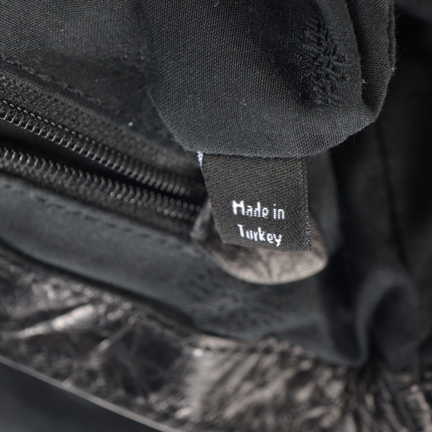 Soft Buffalo Medium Alexa Black