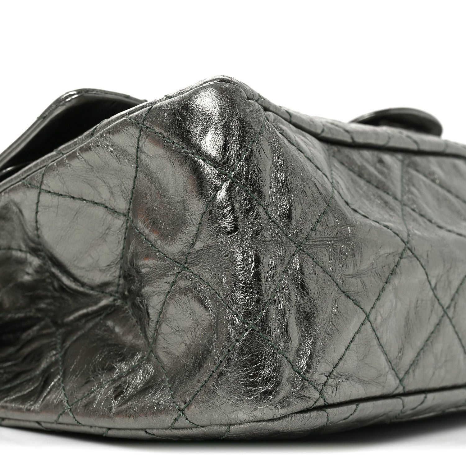 Chanel Metallic Aged Calfskin Quilted 2.55 Reissue 227 Flap Vert Fonce 9 of 10