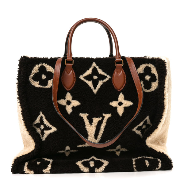 ルイヴィトン　ファー Louis Vuitton Shearling Monogram Giant Teddy Onthego GM Black