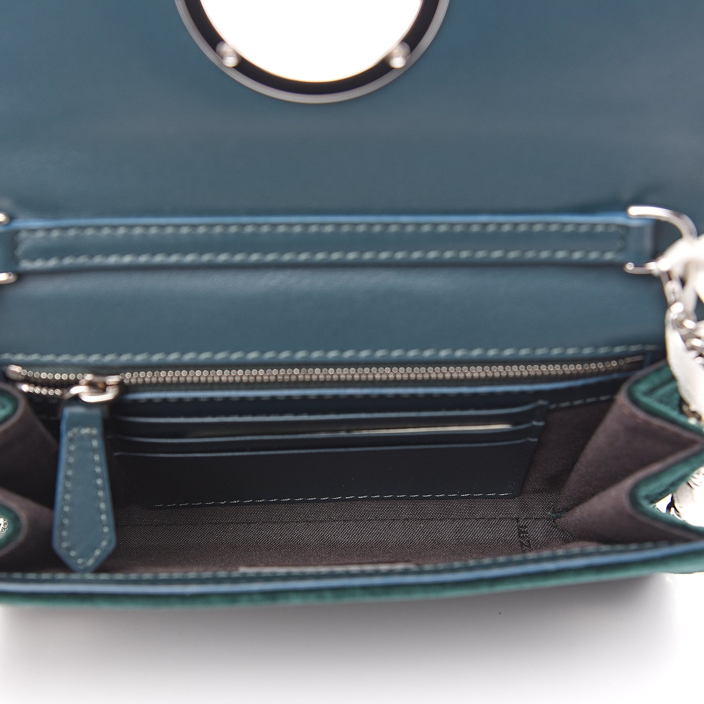 Velvet F is Wallet on Chain Green