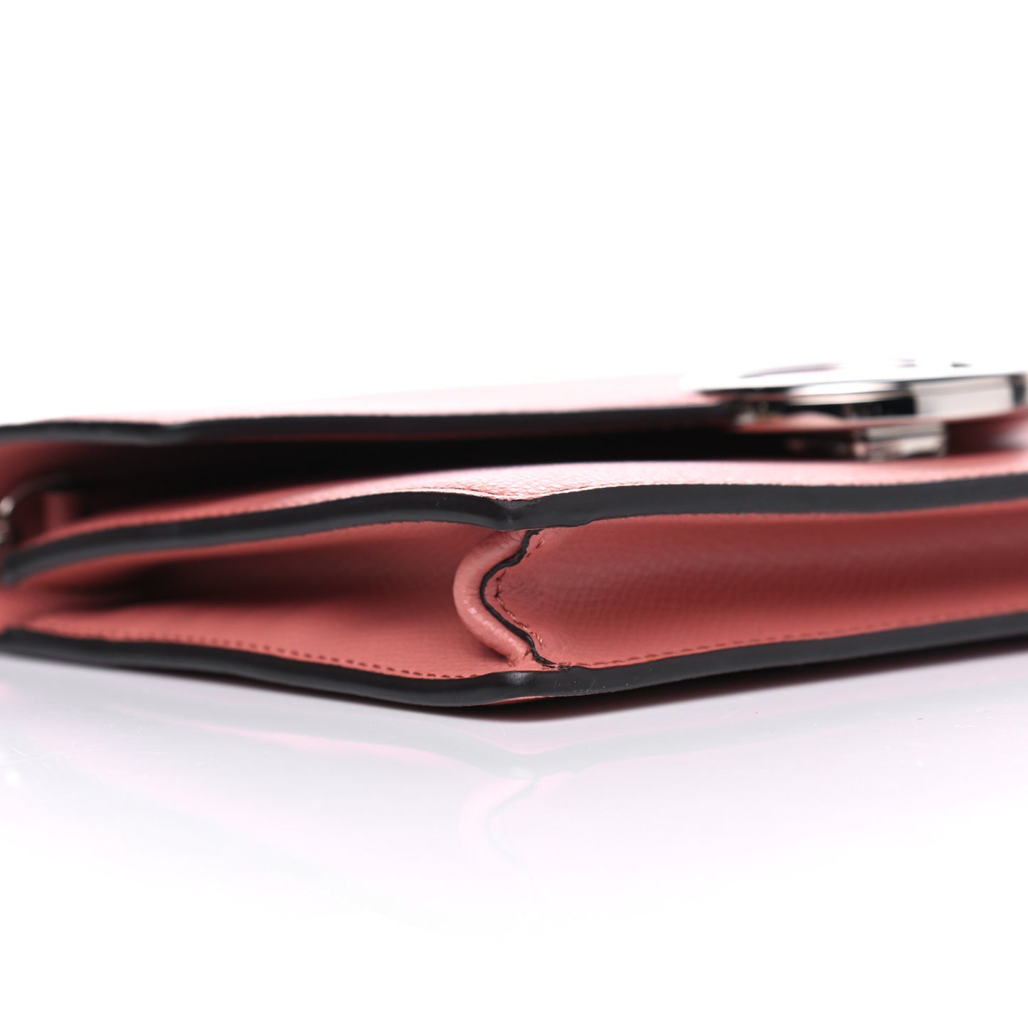 Vitello Cruise F is Fendi Medium Envelope Wallet on Chain Macaron