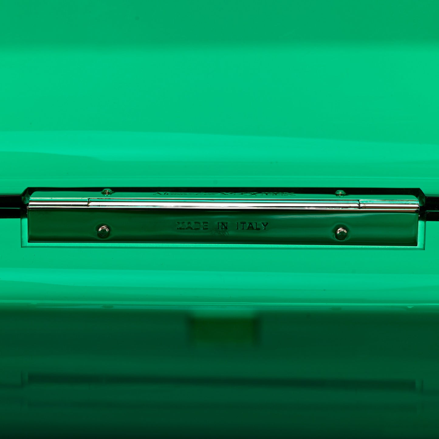 Resin Knuckle Clutch Green