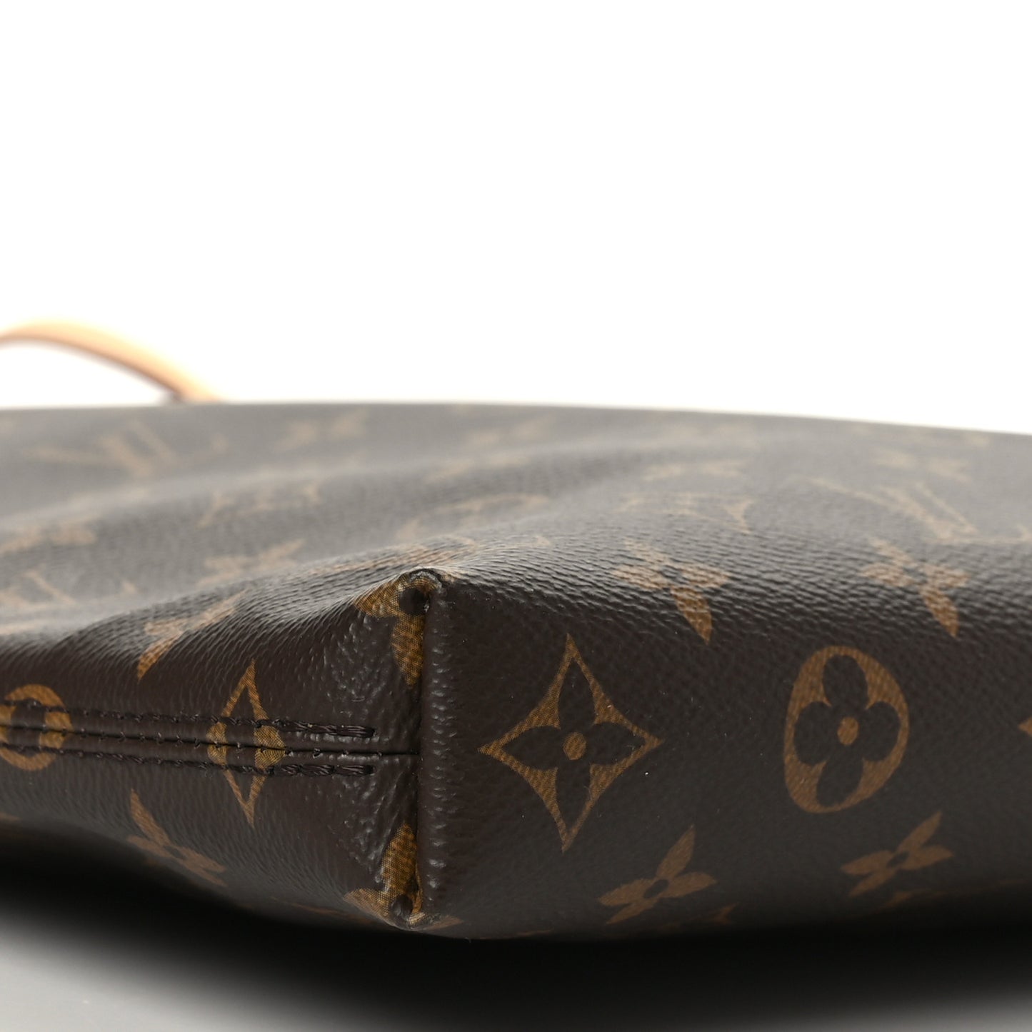 Monogram Carry It